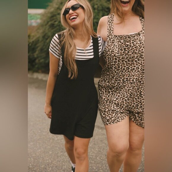 Smash  Tess SHORTY ROMPERALLS IN MIDNIGHT BLACK XS - Picture 2 of 7